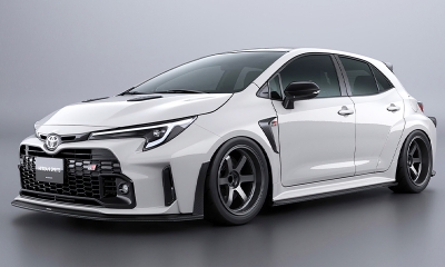 GR カローラ RZ BLACK LABEL フロントフェンダーガーニッシュ FRP 素地