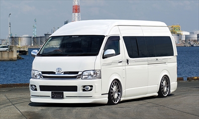ハイエース 200系 スーパーロング/グランドキャビン ハーフタイプ