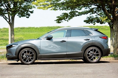 DM CX-30 VALIANT リアルーフスポイラーFRP | Autostyle