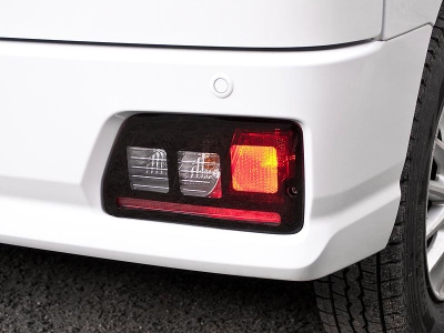 S700 / S710 ハイゼットカーゴ スモークテールレンズカバー 角穴Ver