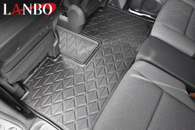 C28 セレナ LANBO 3Dフロアマット 2列目用 | Autostyle