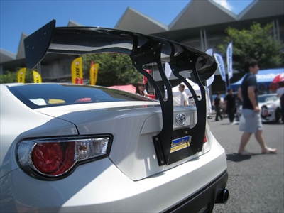 BRZ ZC6 バーチカルマウントGTウィング | Autostyle