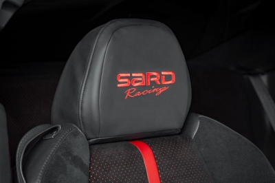 ZN8 GR86 SARD ヘッドレストカバー BKR 1個 | Autostyle
