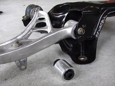 RX-7 FC3S フロントアームピロブッシュ 前 | Autostyle