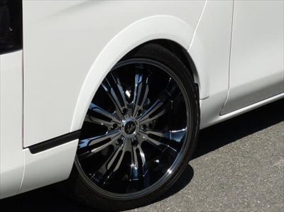 NV350キャラバン オーバーダウンフェンダートリム ペイント用