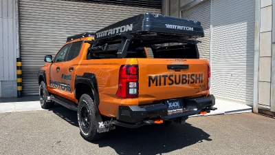 LC2T型トライトン専用 X4X マッドフラップ ブラックモデル | Autostyle